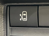 【パワースライドドア】スマートキーや運転席のスイッチでスライドドアの開閉が可能♪電動だから力を入れてドアを開ける必要が無く、小さいお子様でも、重い荷物を持っている時もラクに開け閉めできます♪