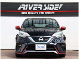 【車屋】として、長く車業界に従事した経験豊富なスタッフが多数在籍しております。