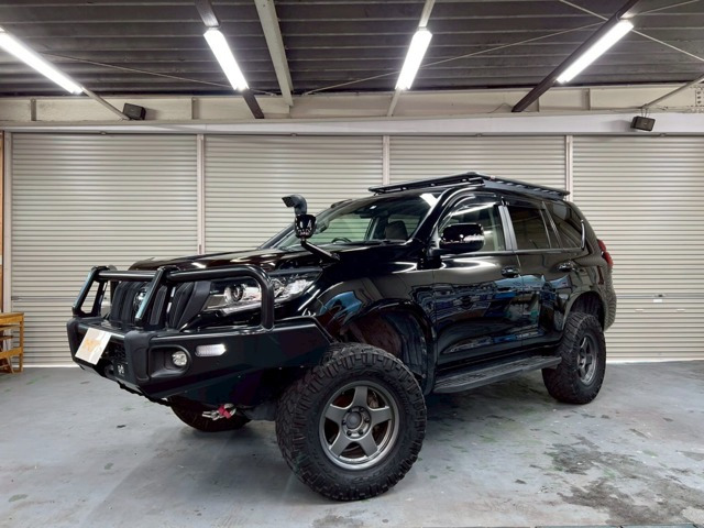 ランドクルーザープラド 2.8 TX ディーゼル 4WD 