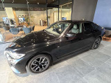 お気に入りのお車があれば、ぜひステアリングを手にしてください。稀少モデルも鋭意取り揃え、幅広いニーズにお応え致します。スタッフ一同皆様のご来店を心よりお待ち申し上げます。