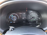 走行距離少なめ!!見やすいメーターになっています。各種設定などもここでできます。