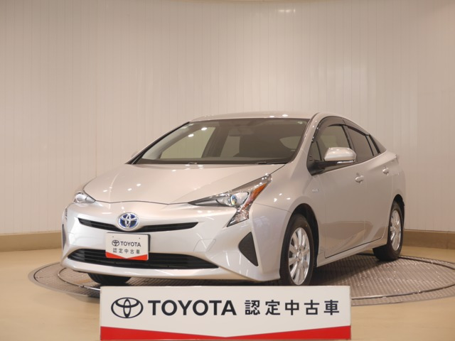 プリウス 1.8 S E-Four 4WD 