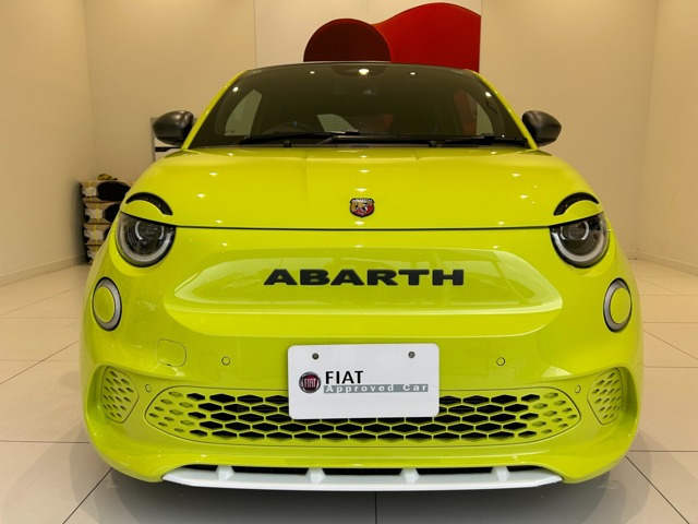 アバルト500e スコーピオニッシマ 