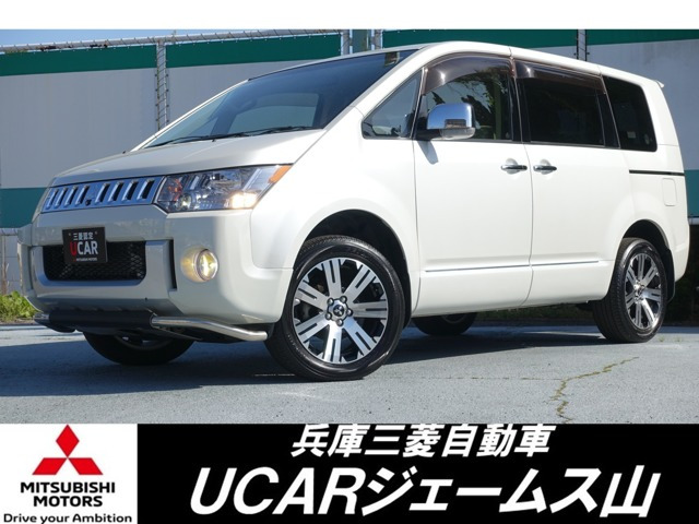 デリカD:5 2.2 D プレミアム 4WD 