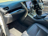 中古車・新車販売・買取・車検・一般整備、鈑金塗装までお車に関する事ならお気軽にお問い合わせください。事務所は展示場の下側になります。ご来店の際はご連絡頂けると幸いです。