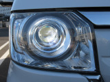 切れにくく明るさ抜群!LEDヘッドライト装備