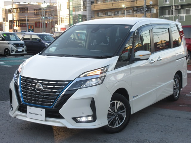 セレナ 1.2 e-POWER ハイウェイスター V 