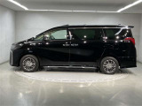 アルファード ハイブリッド 2.5 エグゼクティブ ラウンジ S E-Four 4WD 