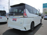 セレナ 2.0 ハイウェイスター 4WD 