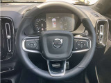 ◆エンジンプッシュスタート/本革巻きステアリング/全車速追従機能付ACC/チルト&テレスコピック機能付ですのでステアリングポジションの設定が簡単にできます◆