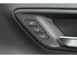 マイコンプリセット ドライビングポジションシステム 装備。  運転席に、2名分のドライビングポジションを記憶。ドライバー交代の際に便利です。