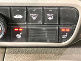 【シートヒーター】寒い日に重宝するシートヒーター!エアコンより早く温まってくれるので寒がりの人も安心ですね♪エアコンの温風は乾燥するから苦手、という方にもをおすすめです。