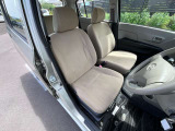 お客様のご予算帯に合わせたお車を常時100台以上取り揃えています!当社のスタッフがお客様のお車選びをしっかりサポートしご提案させていただきます!