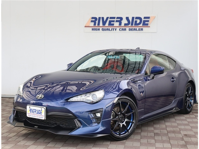 86 2.0 GT 社外エアロ4本出マフラー18AWレカロシート
