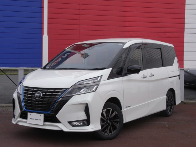 セレナ 1.2 e-POWER ハイウェイスター V アーバンクロム 