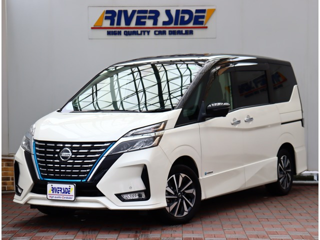 セレナ 1.2 e-POWER ハイウェイスター V プロパイロット11型ナビ後席モニター