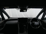 見通しのよいすっきりとした視界で、誰でも運転しやすいです。運転のしやすさは疲れにくさにも繋がりますよ♪