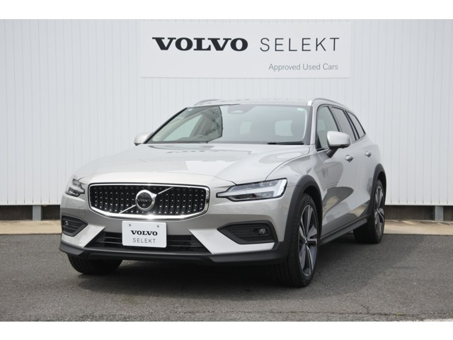 V60クロスカントリー ウルトラ B5 AWD 4WD 