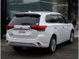 アウトランダーPHEV 2.4 G プレミアムパッケージ 4WD 