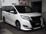 エスクァイア 2.0 Gi プレミアムパッケージ 4WD 