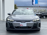 認定中古車ならではのクオリティ:高度な訓練・教育を受けたAudi専門メカニックが、100項目にもおよぶ精密な点検を実施。