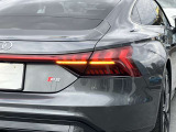 1.Audi正規輸入車である事。2.新車登録時からの正規メンテナンスノート(整備記録)がある事。3.初年度登録日から10年以内である事。4.走行距離10万km以下である事。5.修復歴車、改造車でない事