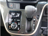 弊社でお車をご購入頂いたお客様は、一部車種を除いて【オイル交換永久無料】となっております。※詳細はスタッフまでお問合せ下さい。