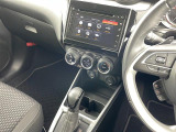 【オートエアコン】車内温度を感知して自動で温度調整をしてくれるのでいつでも快適な車内空間を創り上げます!