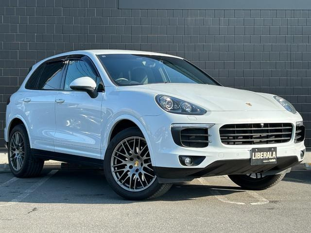 カイエン  プラチナエディション 4WD 本革シート