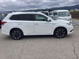 アウトランダーPHEV 2.0 G ナビパッケージ 4WD 