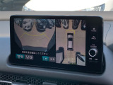 マルチビューカメラシステムが付いているので、駐車が苦手な方は安心してお乗りいただくことができます。
