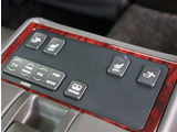 入庫時・販売時・納車前に、弊社基準の68項目に及ぶ点検整備を実施しております。