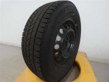 R4年式冬タイヤ195/65R15ブリジストン製です。