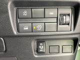 【パワースライドドア】スマートキーや運転席のスイッチでスライドドアの開閉が可能♪電動だから力を入れてドアを開ける必要が無く、小さいお子様でも、重い荷物を持っている時もラクに開け閉めできます♪