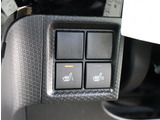 弊社でお車をご購入頂いたお客様は、一部車種を除いて【オイル交換永久無料】となっております。※詳細はスタッフまでお問合せ下さい。