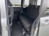 ゆとりある広々とした車内空間は、ドライブを始め買い物やレジャーなど、幅広く活躍します。一人でもみんなとでもお出かけを楽しみましょう!