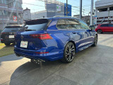 フォルクスワーゲンの車は、速度無制限のアウトバーンを意識した安全対策が必要となります。