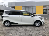 販売するすべての中古車に【ロングラン保証】が付帯します。走行距離無制限・期間は1年間です。保証修理は全国5000箇所のトヨタテクノショップにてお受けいただけます。