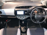 ヴィッツ 1.3 F スマートスタイル 4WD 