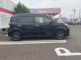 コンパクトなボディでどの年代の方にも乗りやすいお車になっております☆