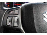 オーディオ周りの操作が可能!運転中に視線をそらさなくていいので安心・安全・便利な装備です!!