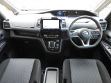 セレナ 1.2 e-POWER ハイウェイスター V 