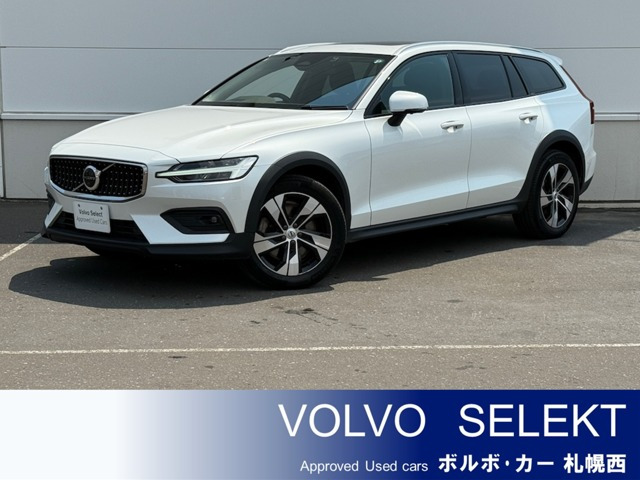 V60クロスカントリー プラス B5 AWD 4WD 