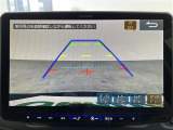 【バックモニター】後ろのカメラの映像がモニターに映し出されるので、後方の見えない死角や、障害物との距離感などもしっかり安全確認することができます!