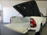 ハイラックス 2.4 Z ディーゼル 4WD 