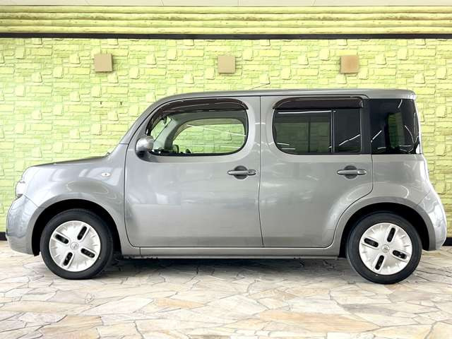 日産 キューブ 1.5 15X の中古車詳細 (137,000km, ダークメタル