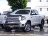 米国トヨタ タンドラ クルーマックス 5.7 V8 4WD