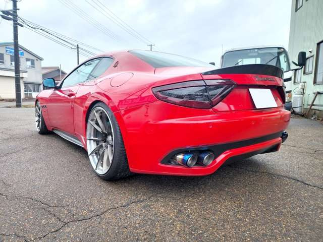 マセラティ グラントゥーリズモ 4.7S MCスポーツエアロ の中古車