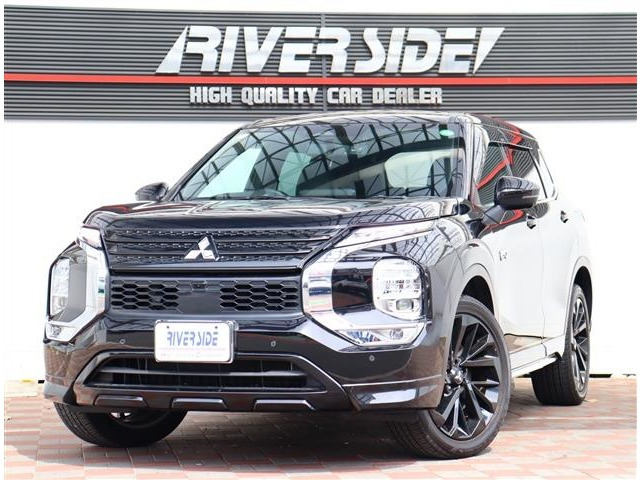 アウトランダー PHEV 2.4 ブラック エディション 4WD 9インチナビ全方位カメラ特別仕...