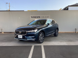 2024年11月登録のボルボXC60ウルトラB5です。25年モデルで、最新鋭のハイブリッドカーです。ボディーカラーはデニムブルーメタリックで、シートはブロンドです。様々なセーフティー機能を装備します。